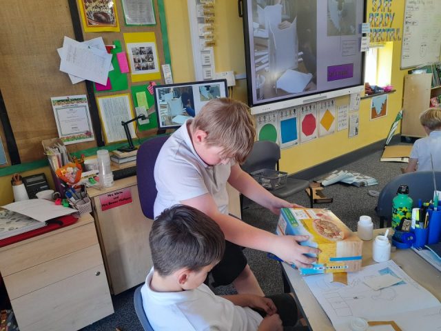 Making houses 1 Making houses 1